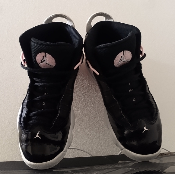 Jordan 6s Youth Sz 1 - Picture 2 of 4